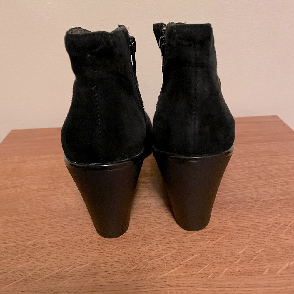 Clarks Artisan Daylily Surety Wedge Bootie - Picture 2 of 7